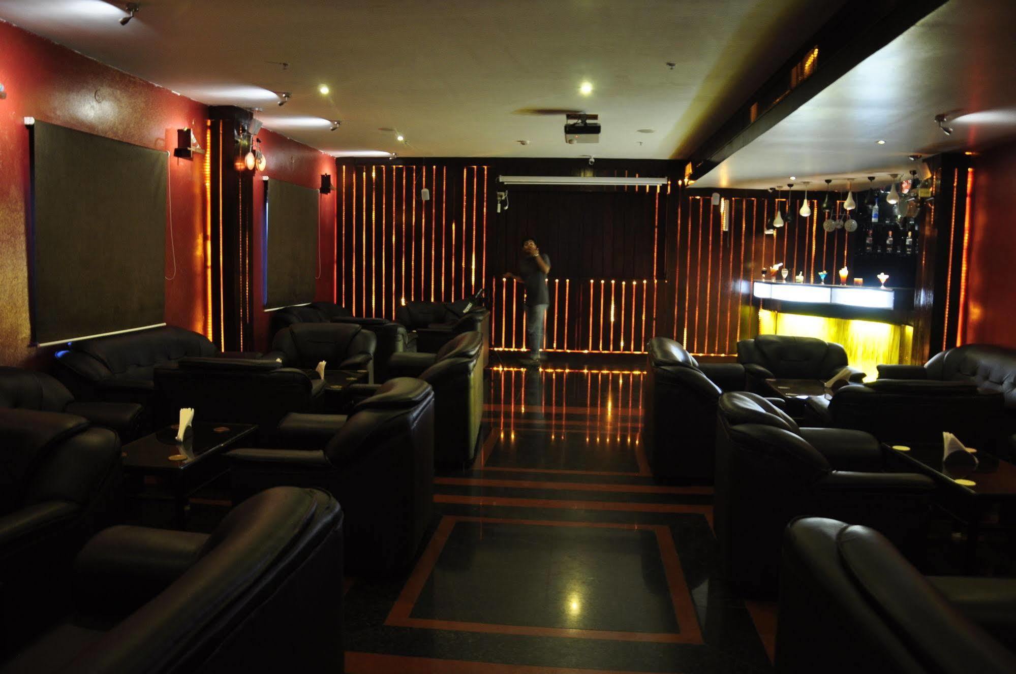 Hotel Bonsejour Pondicherry Exterior photo